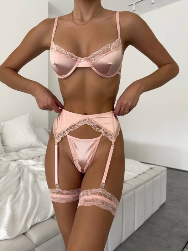 Комплект “Blush Elegance”