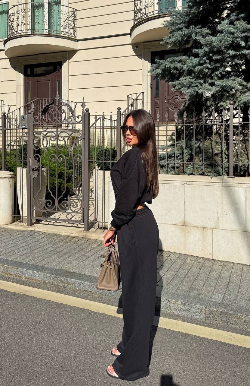 Спортивний костюм “Medea” з укороченою кофтою та широкими штанами - Зображення 10