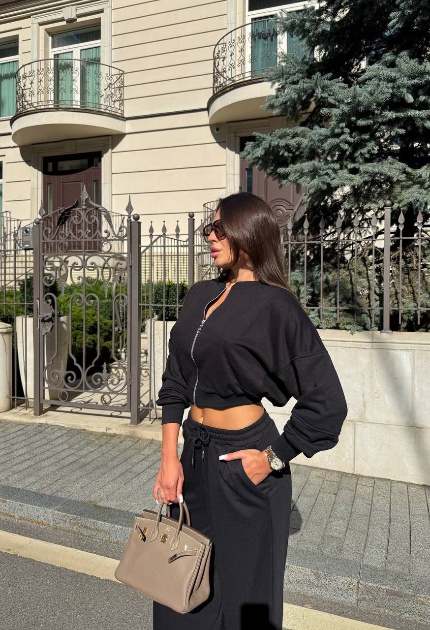 Спортивний костюм “Medea” з укороченою кофтою та широкими штанами - Зображення 7