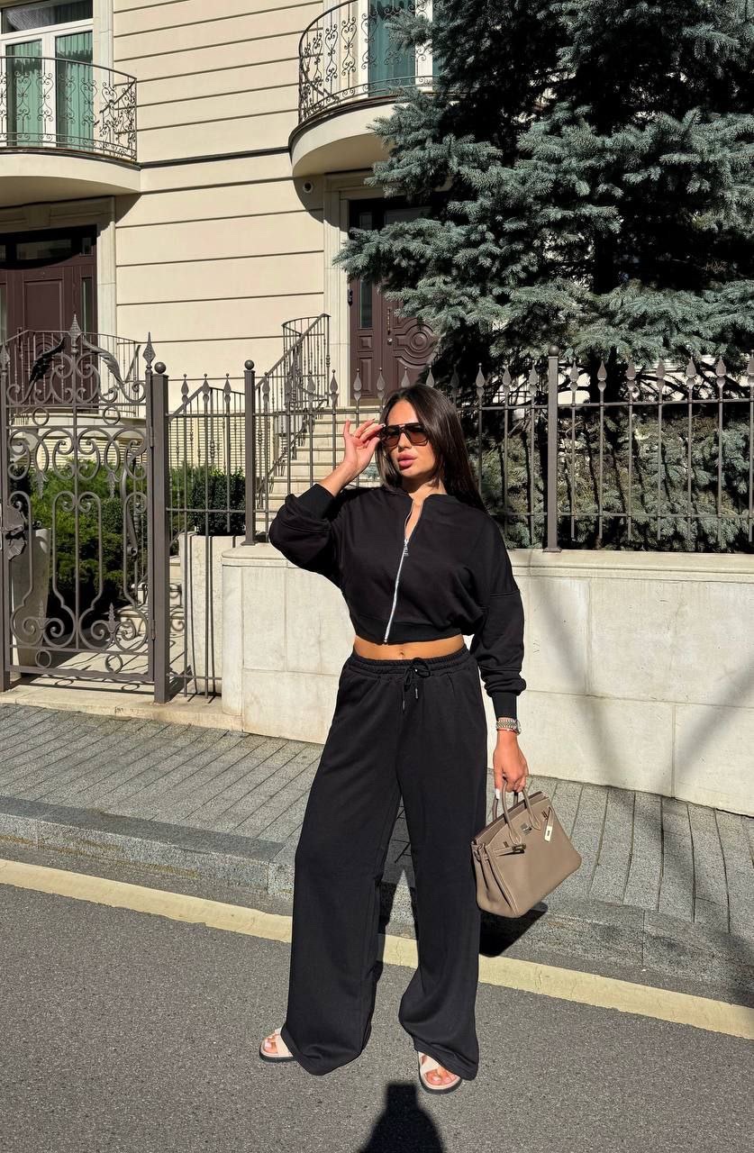 Спортивний костюм “Medea” з укороченою кофтою та широкими штанами - Зображення 6