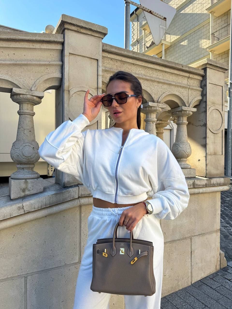 Спортивний костюм “Medea” з укороченою кофтою та широкими штанами - Зображення 2