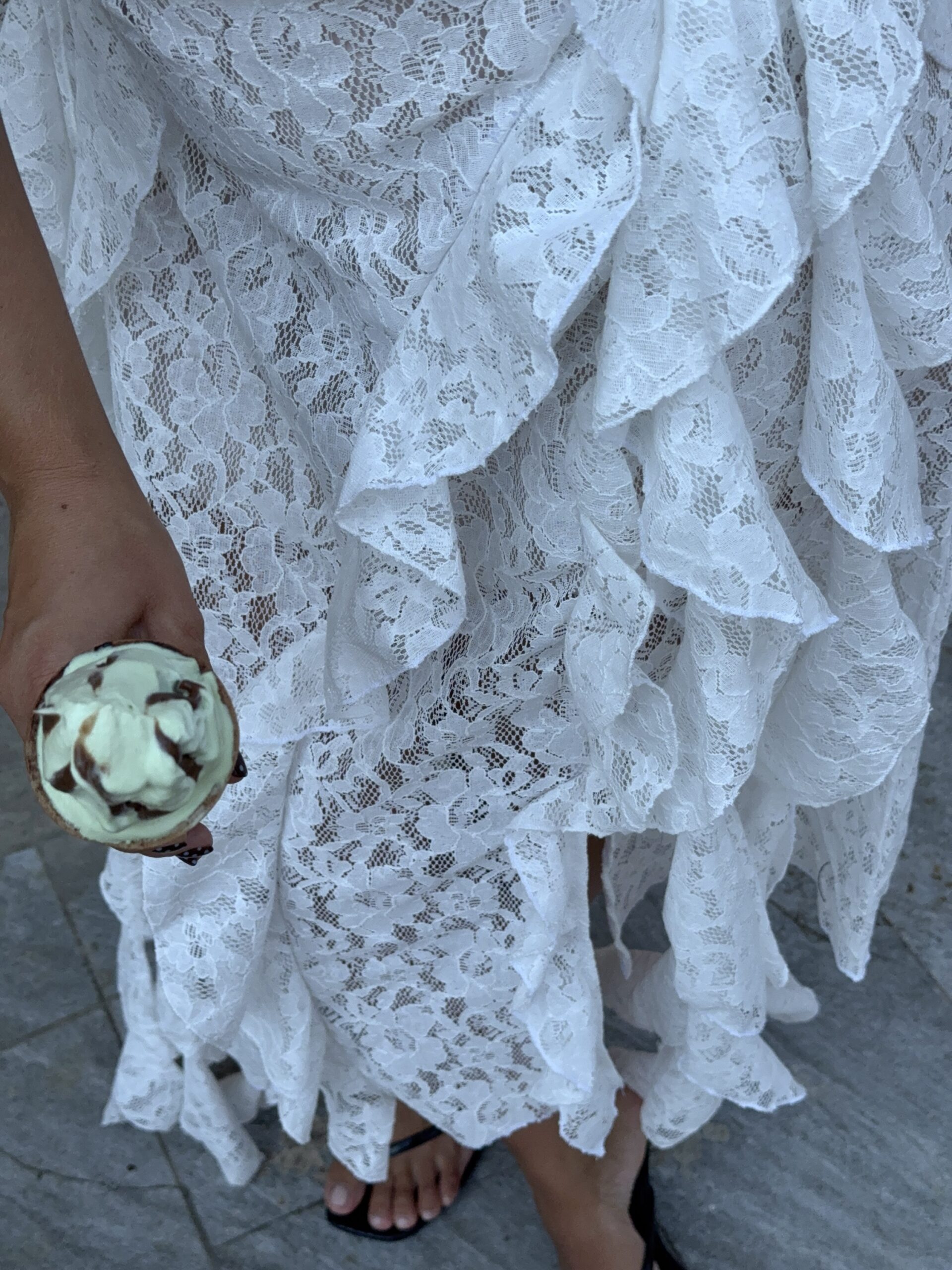 Мереживна сукня з каскадними воланами “Vita” - Зображення 5