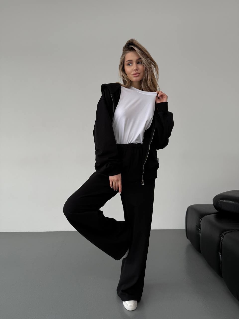 Спортивний костюм “Emi” худі з капюшоном і штани - Зображення 7
