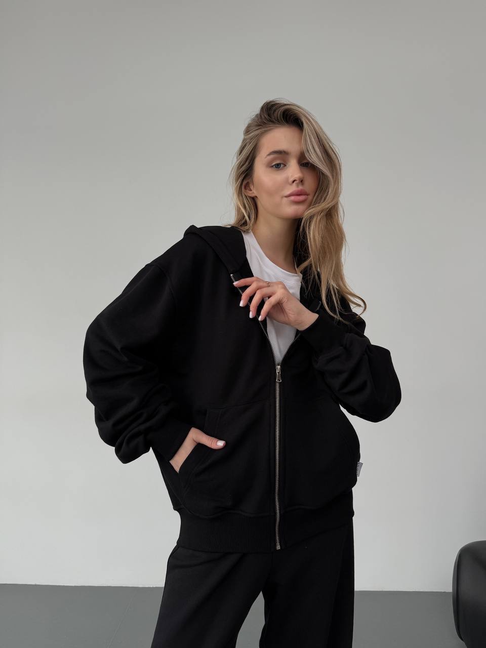 Спортивний костюм “Emi” худі з капюшоном і штани - Зображення 6