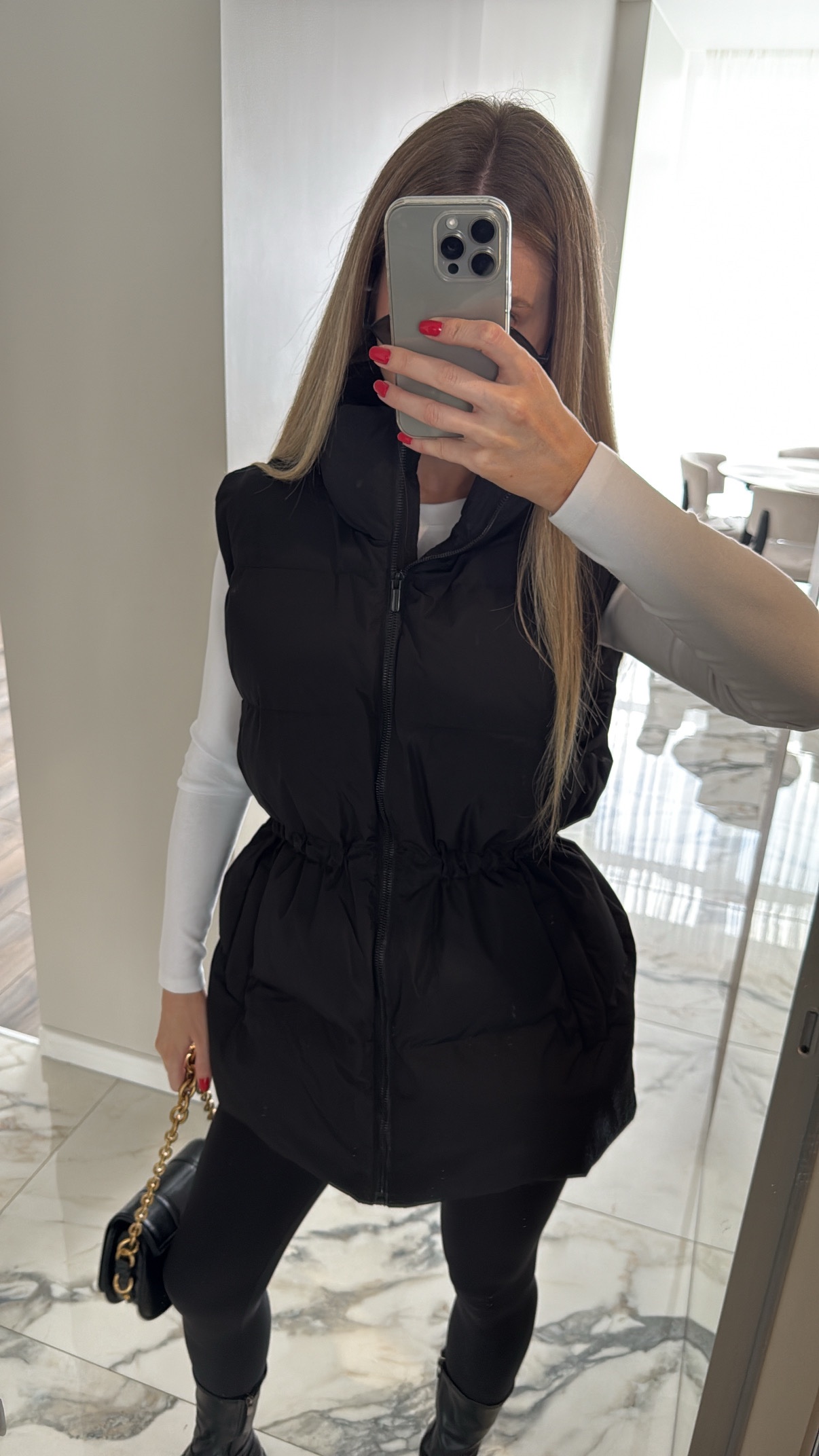 Подовжений жилет “Moana” на кулісці - Зображення 11