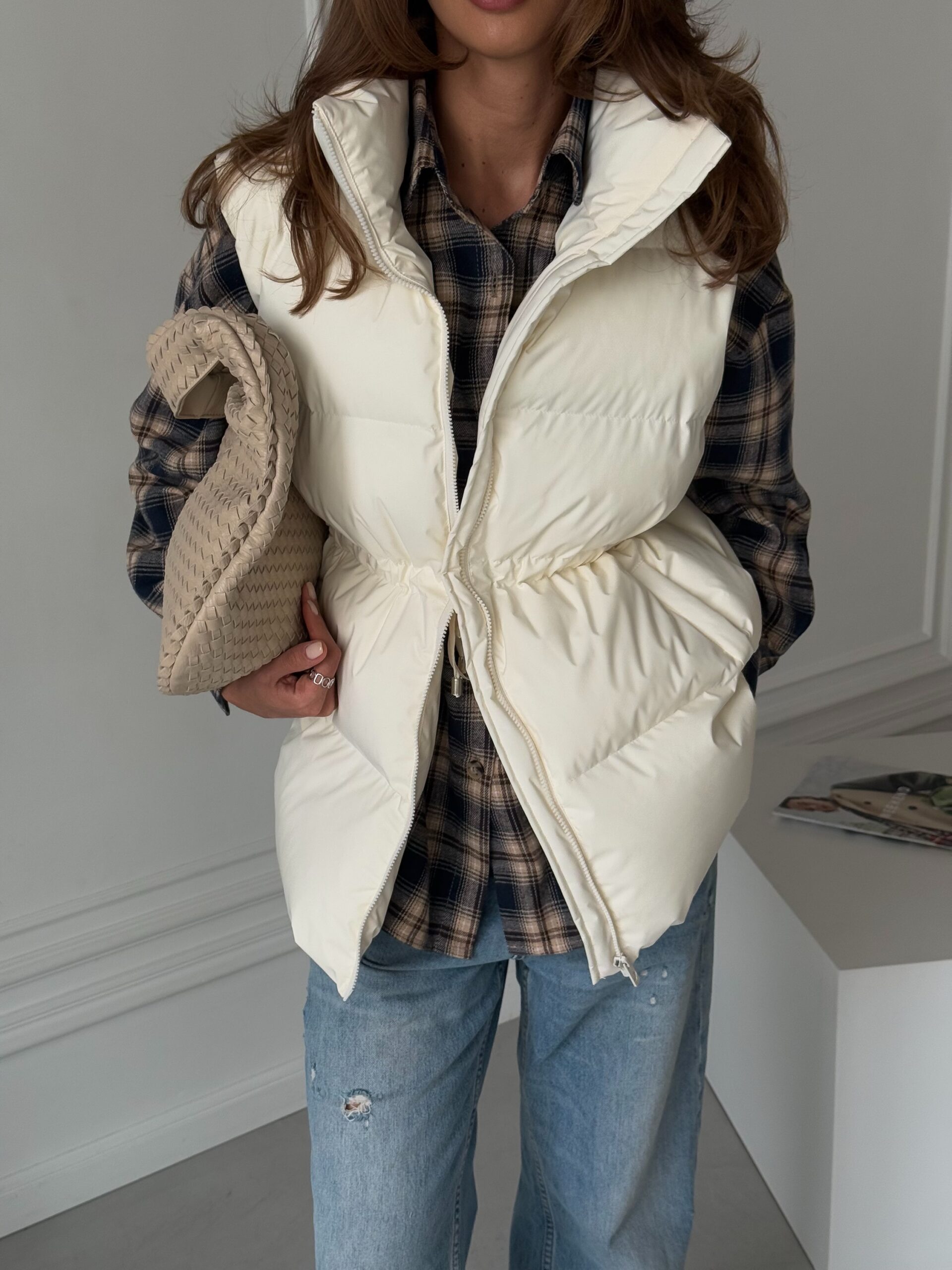 Подовжений жилет “Moana” на кулісці - Зображення 7