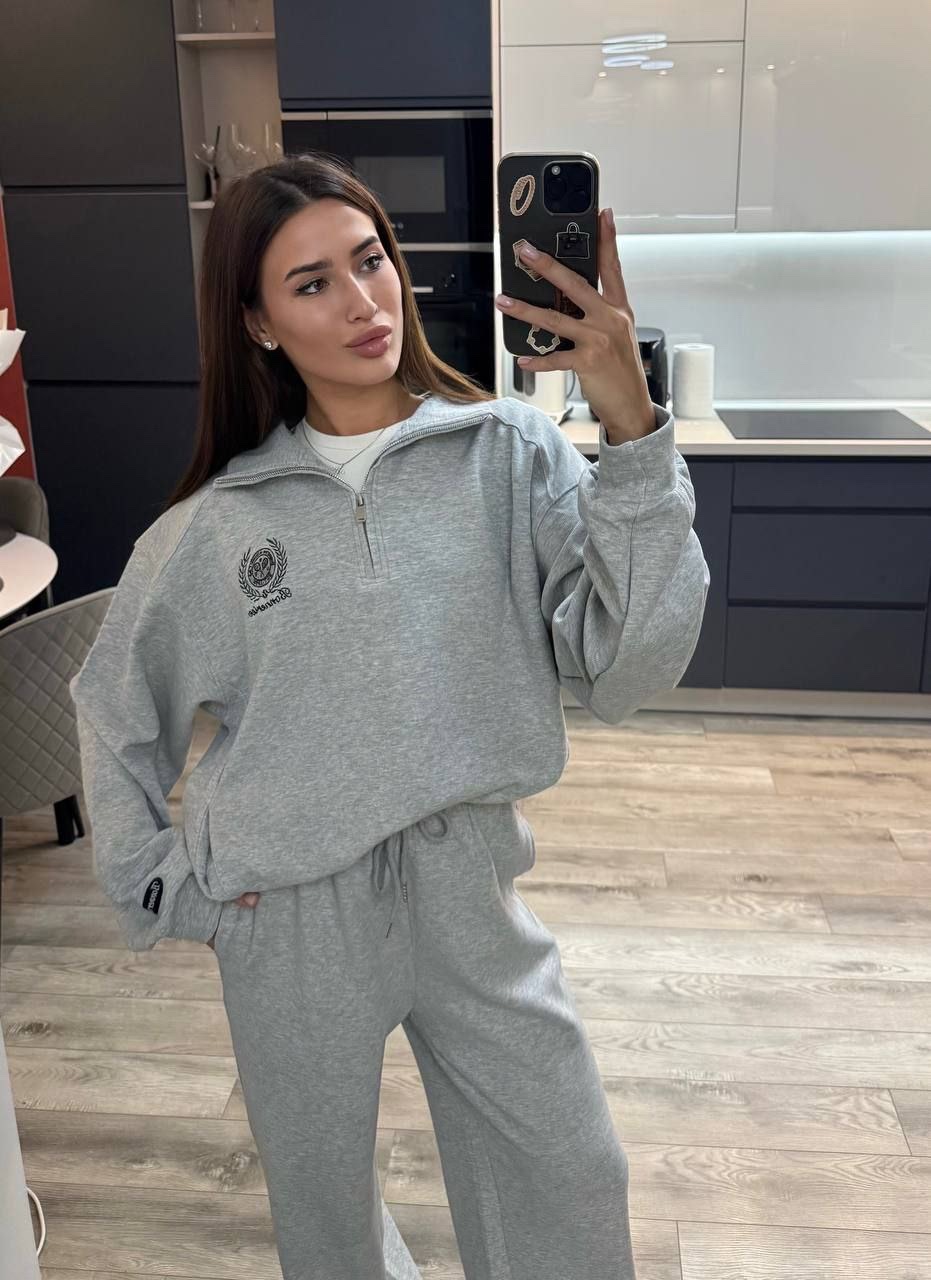 Спортивний костюм “Emilia” з світшотом та штанами - Зображення 4