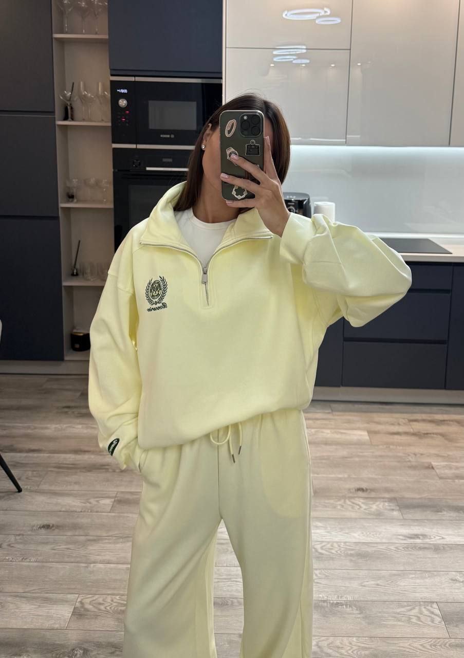 Спортивний костюм “Emilia” з світшотом та штанами - Зображення 10