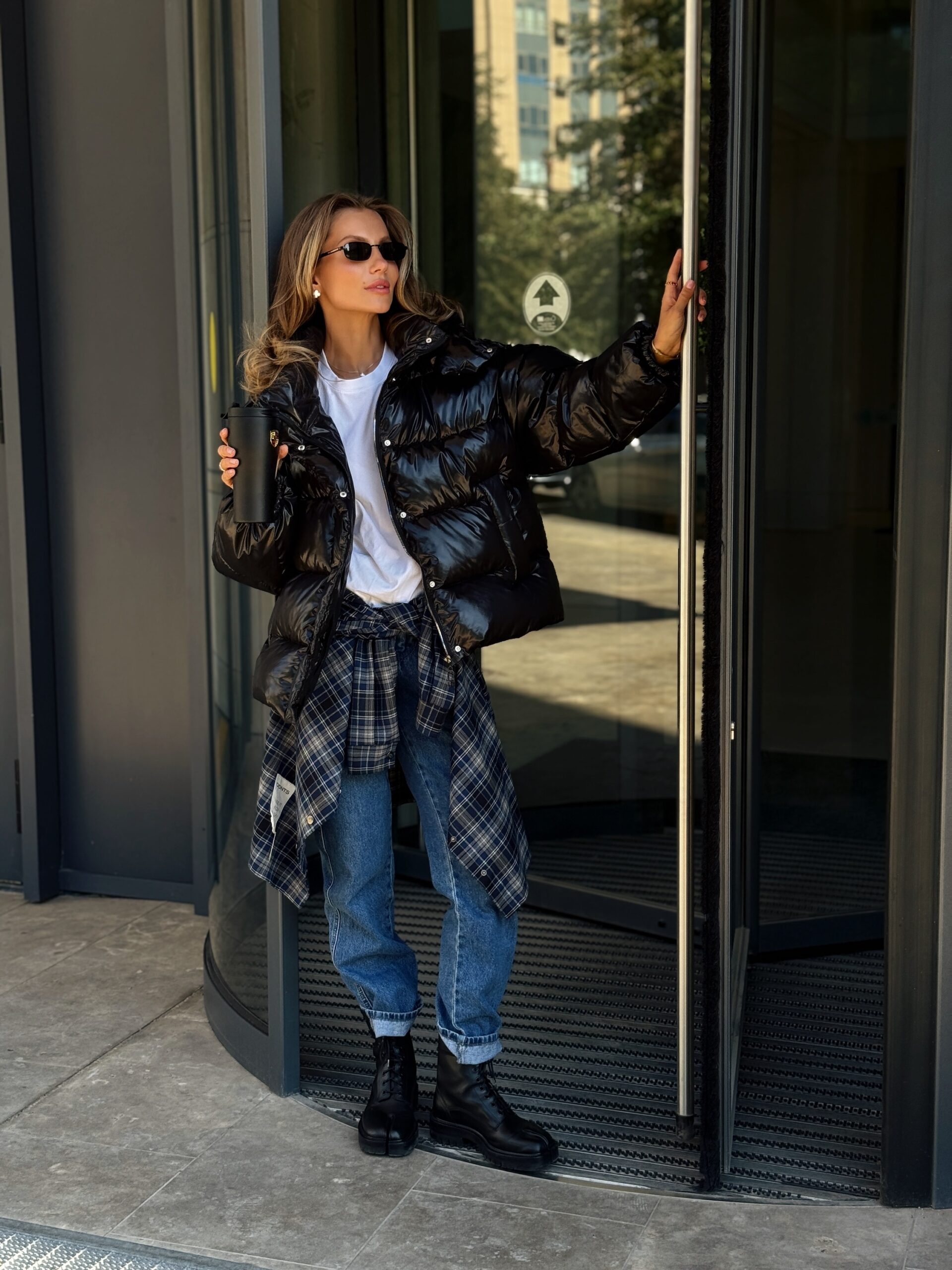 Глянцевий пуховик “Donna” з еко-лебяжого пуху - Зображення 5