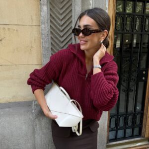 Вʼязаний светр “Bordeaux” з коміром