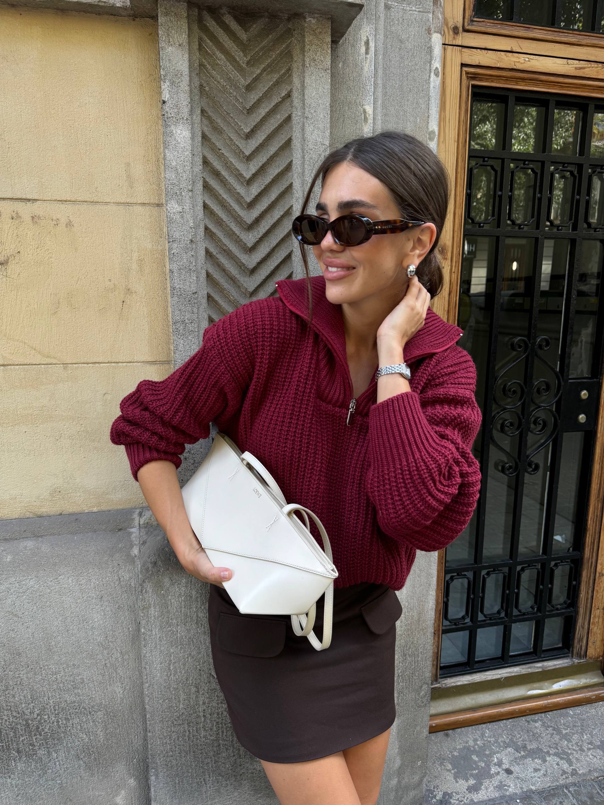 Вʼязаний светр “Bordeaux” з коміром