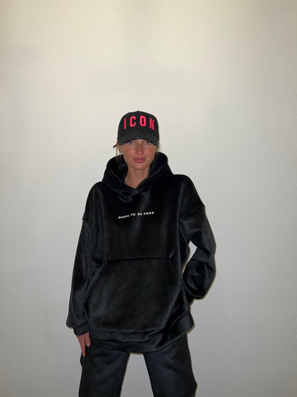 Велюровий костюм ”Free” з худі та джогерами - Зображення 2