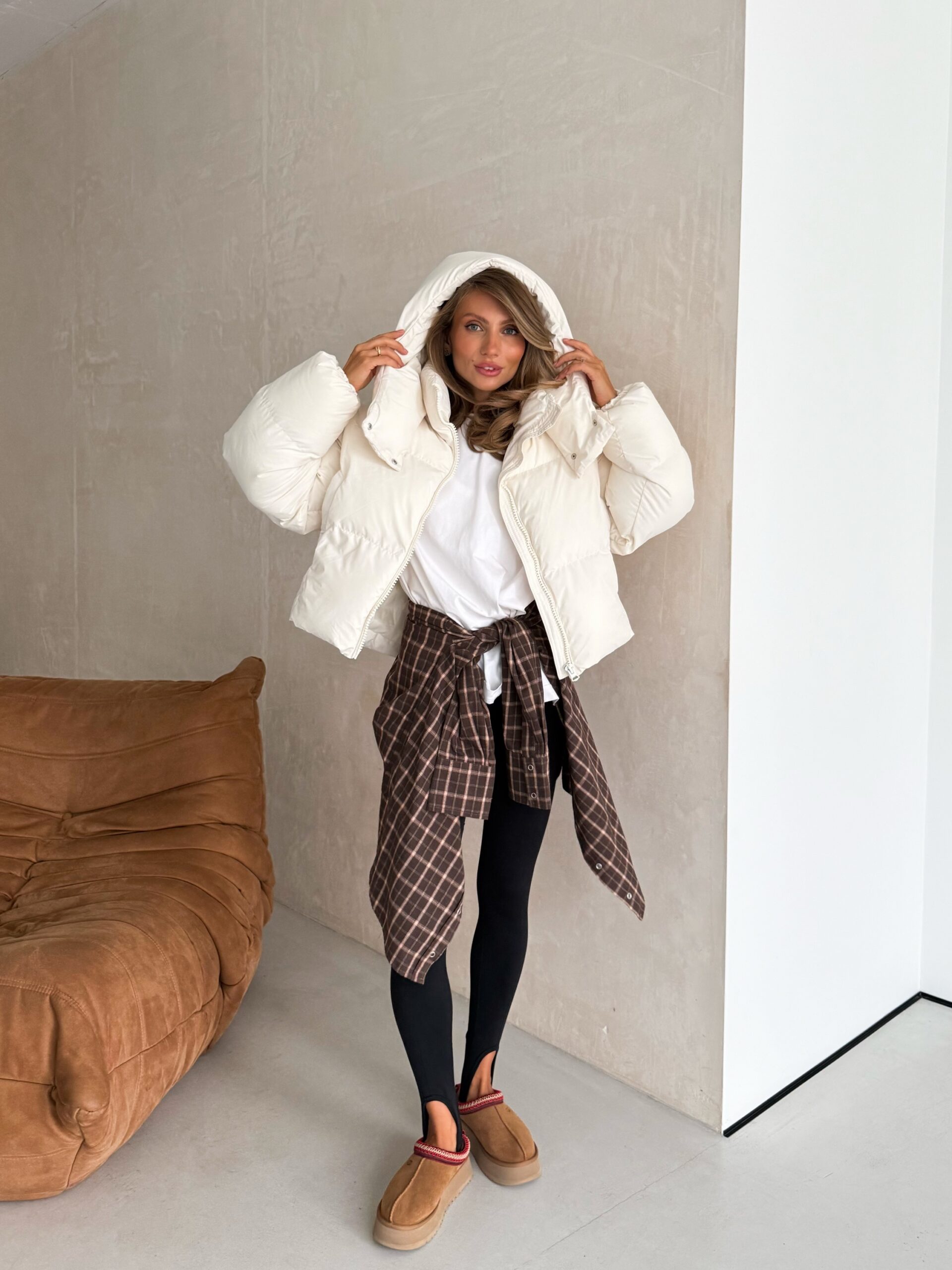 Матовий пуфер “Milk” з капюшоном - Зображення 6