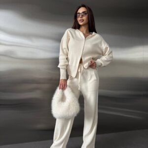 Молочний костюм “Sienna” зі штанами