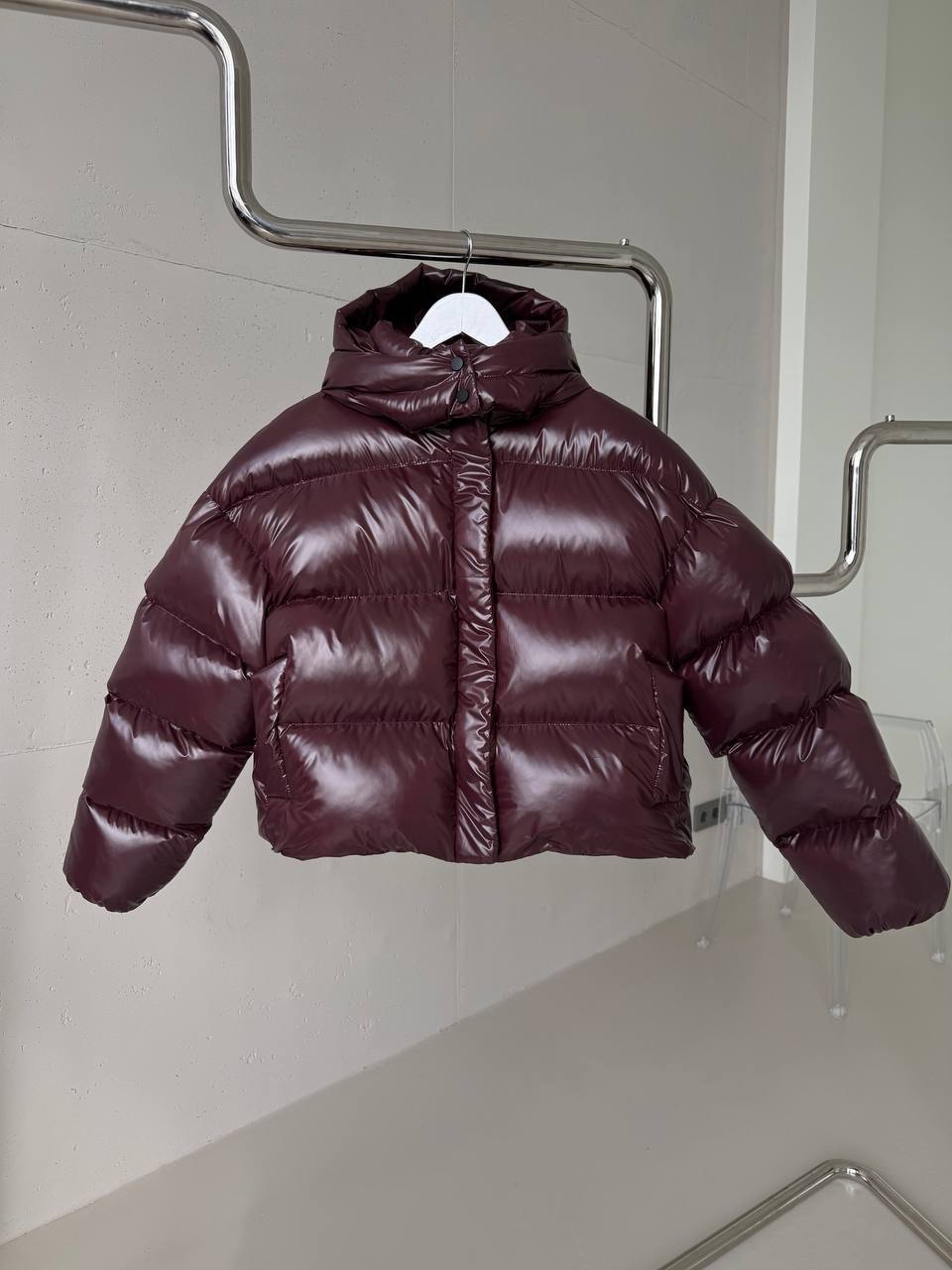 Глянцевий пуфер “Madrid” з капюшоном - Зображення 3