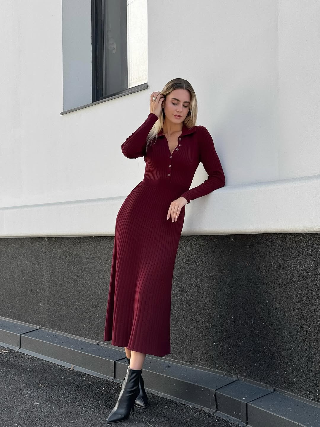 Трикотажна сукня міді “Olivia” з комірцем - Зображення 5