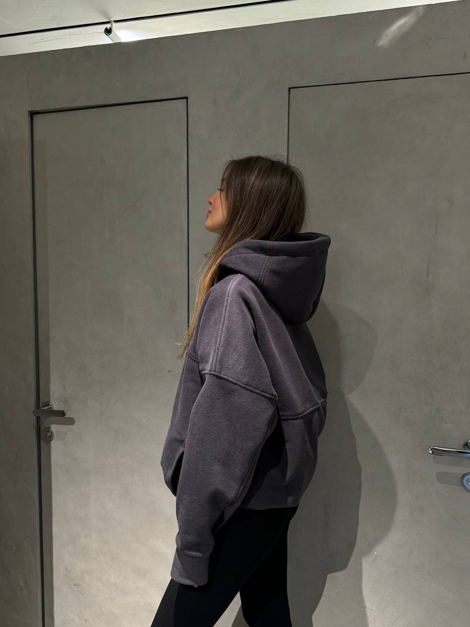 Худі на флісі “Amie” на затяжках - Зображення 7