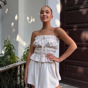 Жіночий лляний костюм із топом і шортами “Natural Linen Base”