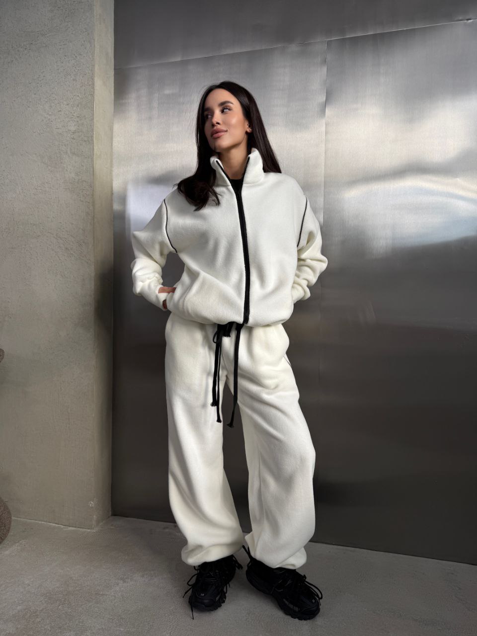 Жіночий костюм оверсайз “Relaxed Fit” - Зображення 3